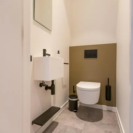 Elisabeth - Troon 17-205